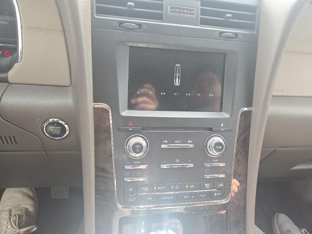 2016 Lincoln Navigator Select