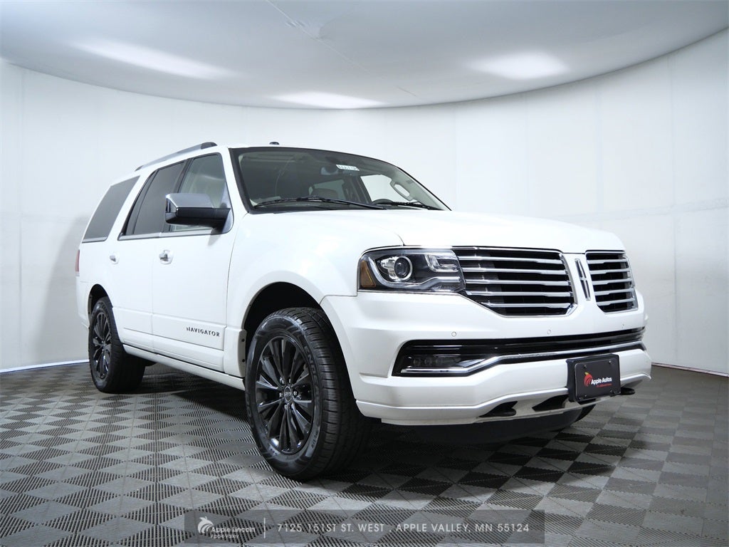 2015 Lincoln Navigator Base