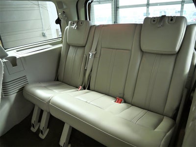 2015 Lincoln Navigator Base