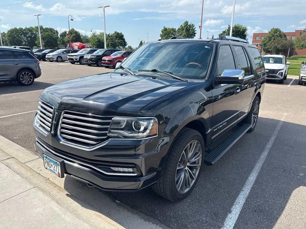 2015 Lincoln Navigator Base