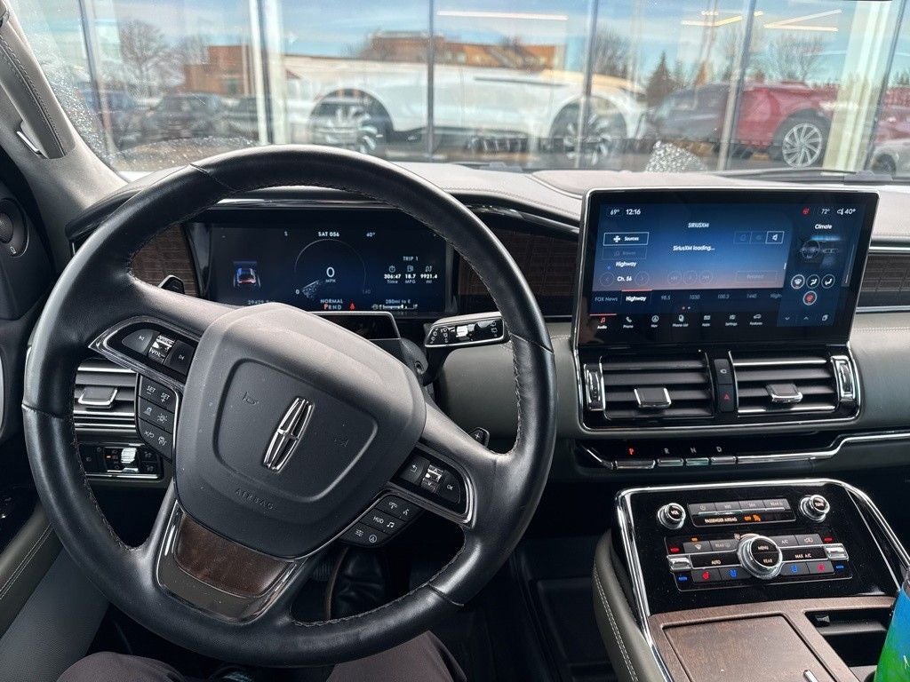 2022 Lincoln Navigator Black Label