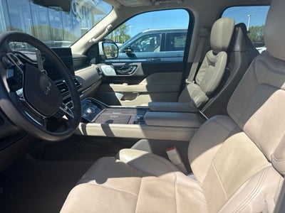 2023 Lincoln Navigator L Reserve