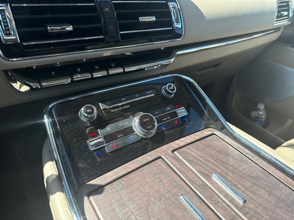 2023 Lincoln Navigator L Reserve