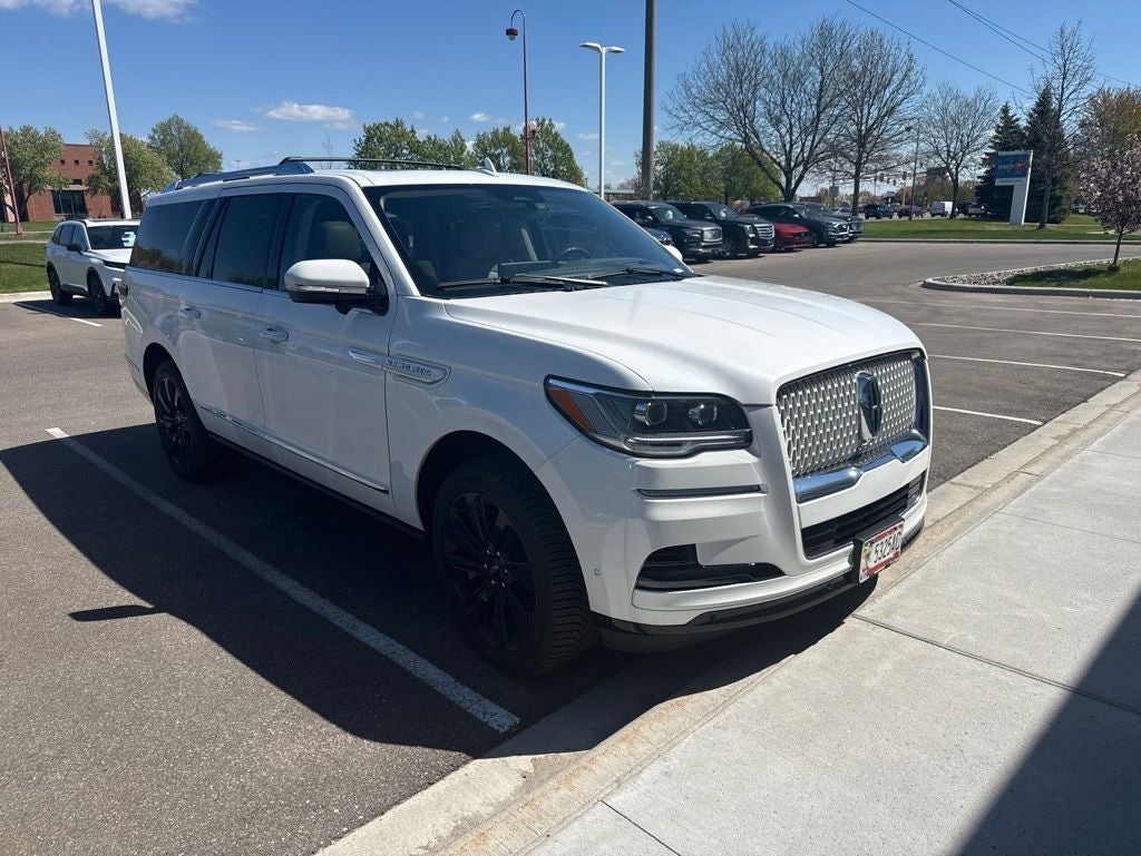 2023 Lincoln Navigator L Reserve