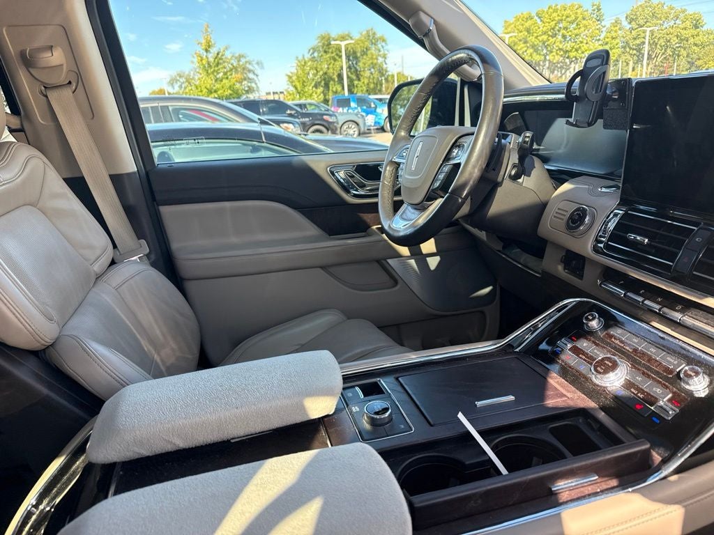 2023 Lincoln Navigator L Reserve