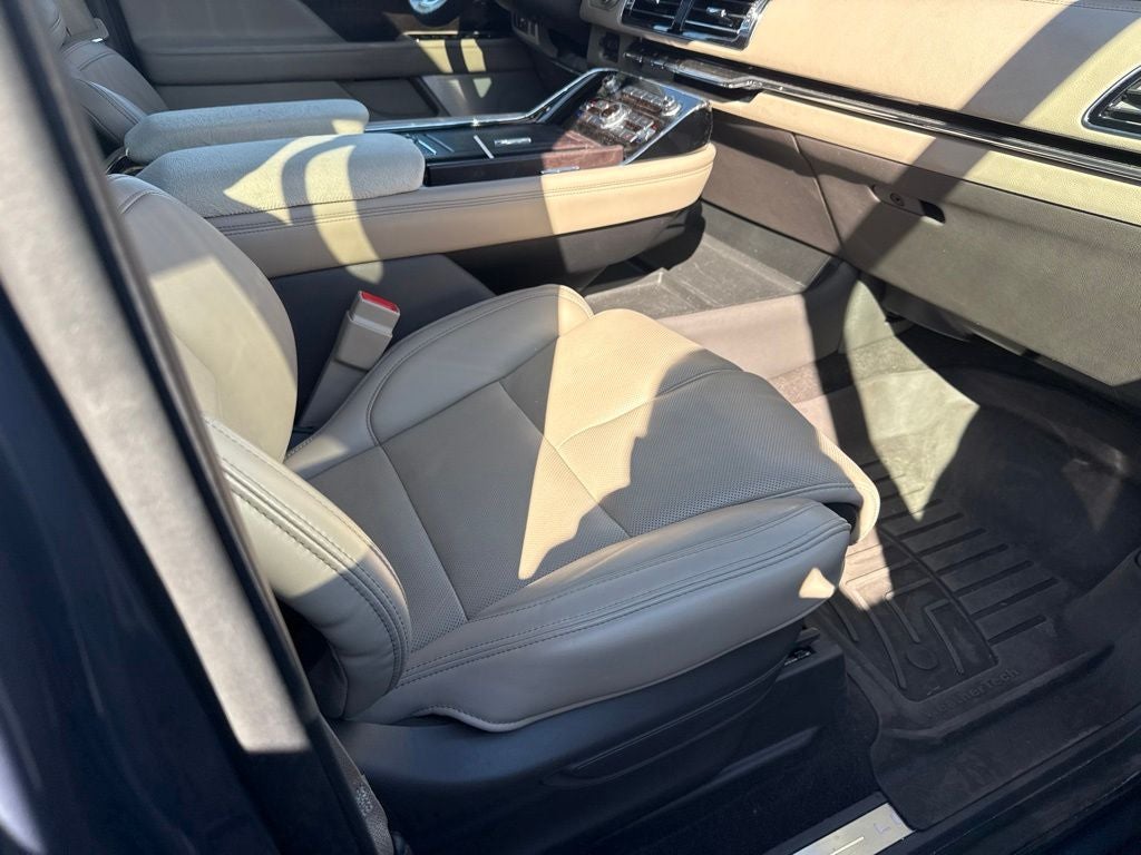 2023 Lincoln Navigator L Reserve