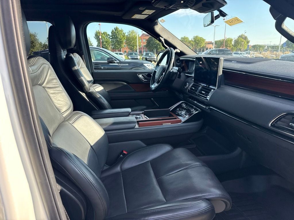 2022 Lincoln Navigator L Reserve