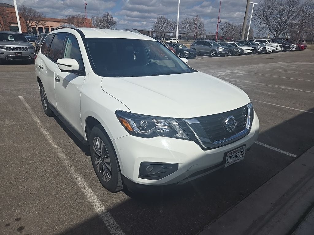 2019 Nissan Pathfinder SL