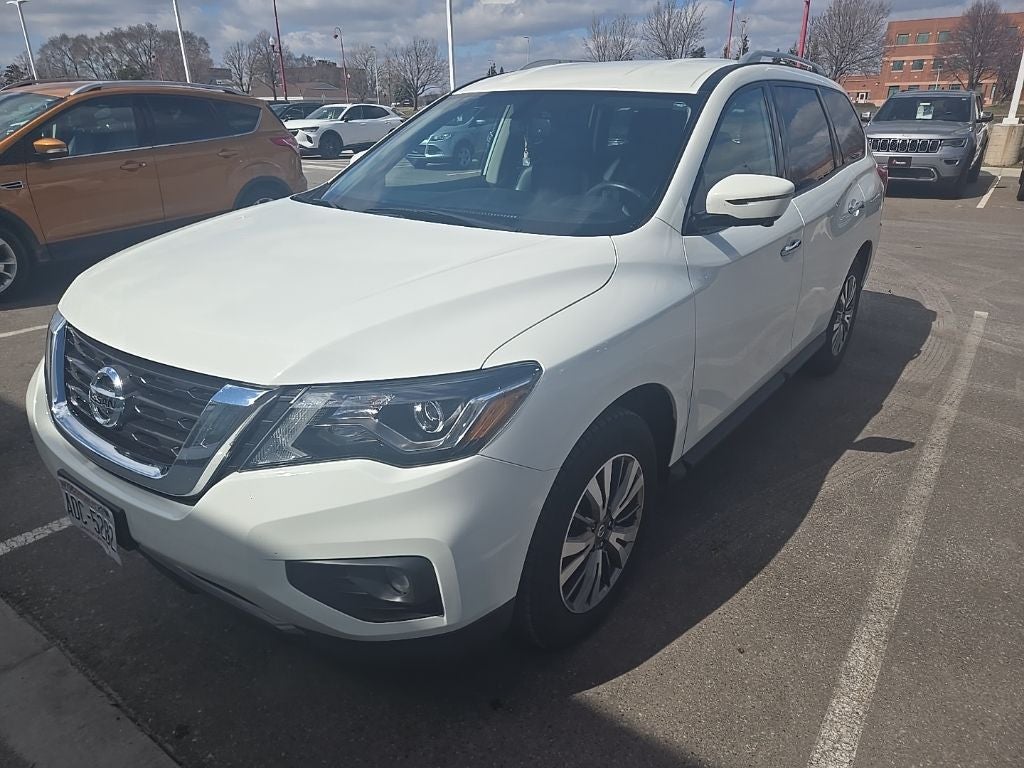 2019 Nissan Pathfinder SL