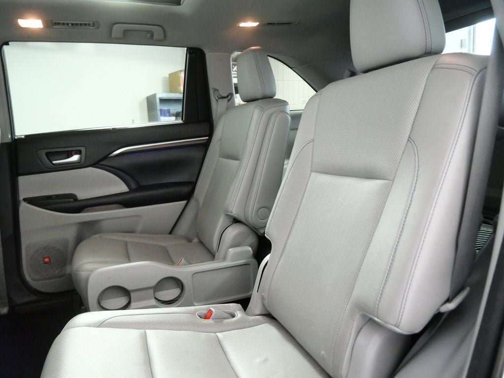 2016 Toyota Highlander Hybrid Limited Platinum