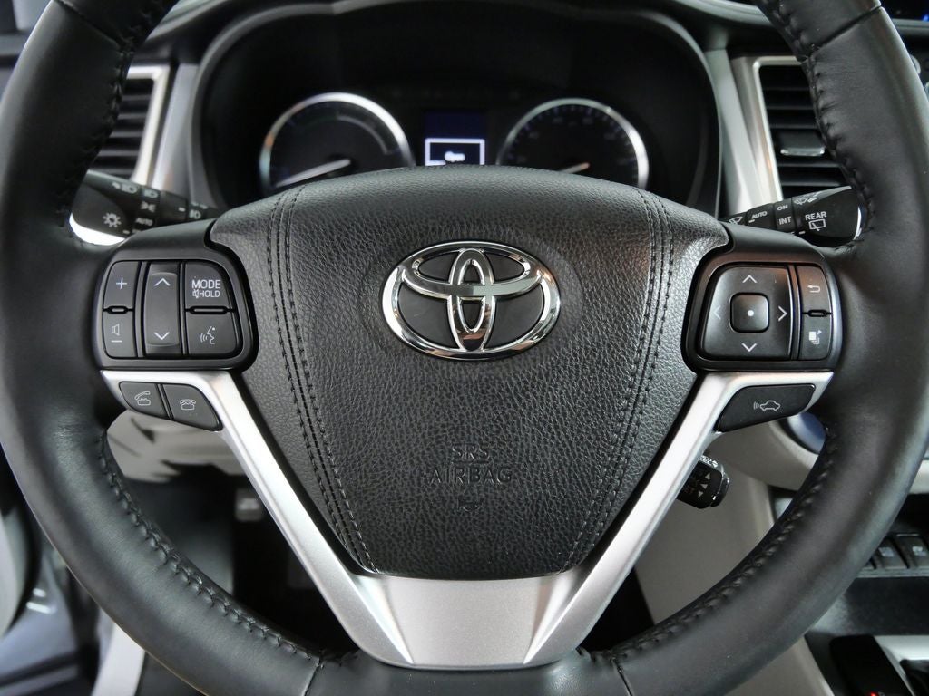 2016 Toyota Highlander Hybrid Limited Platinum