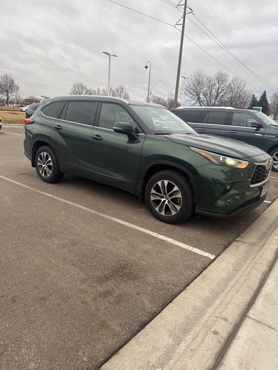 2023 Toyota Highlander XLE