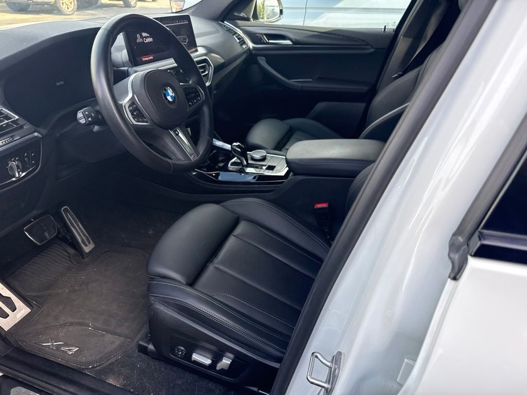 2023 BMW X4 xDrive30i