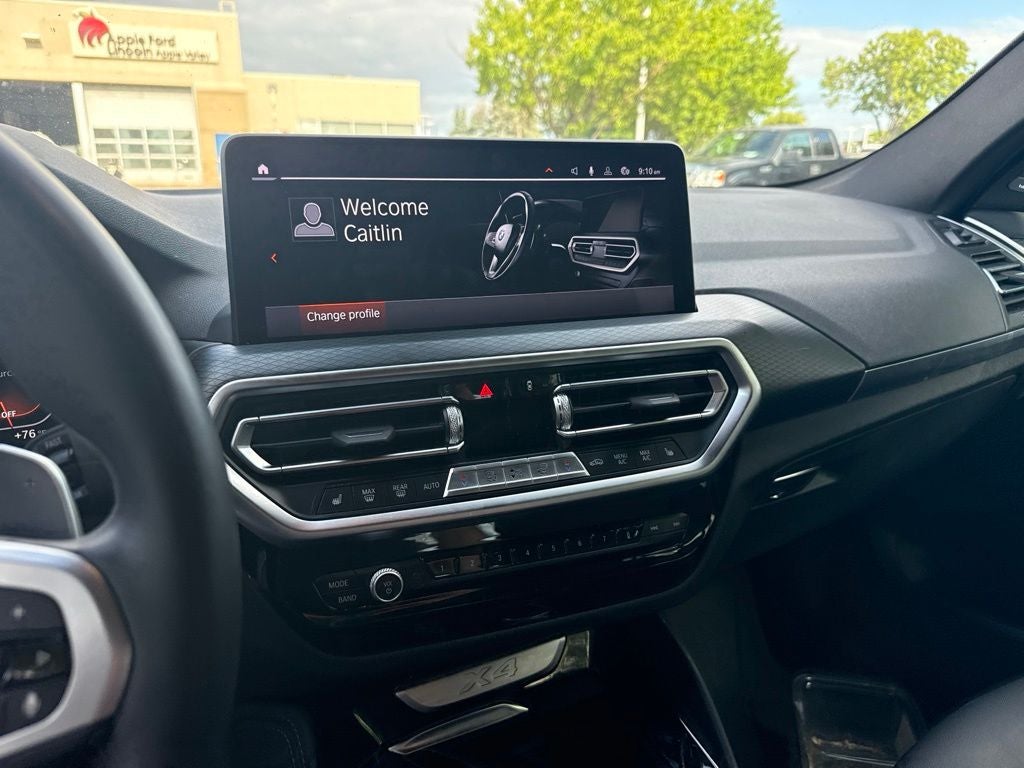 2023 BMW X4 xDrive30i