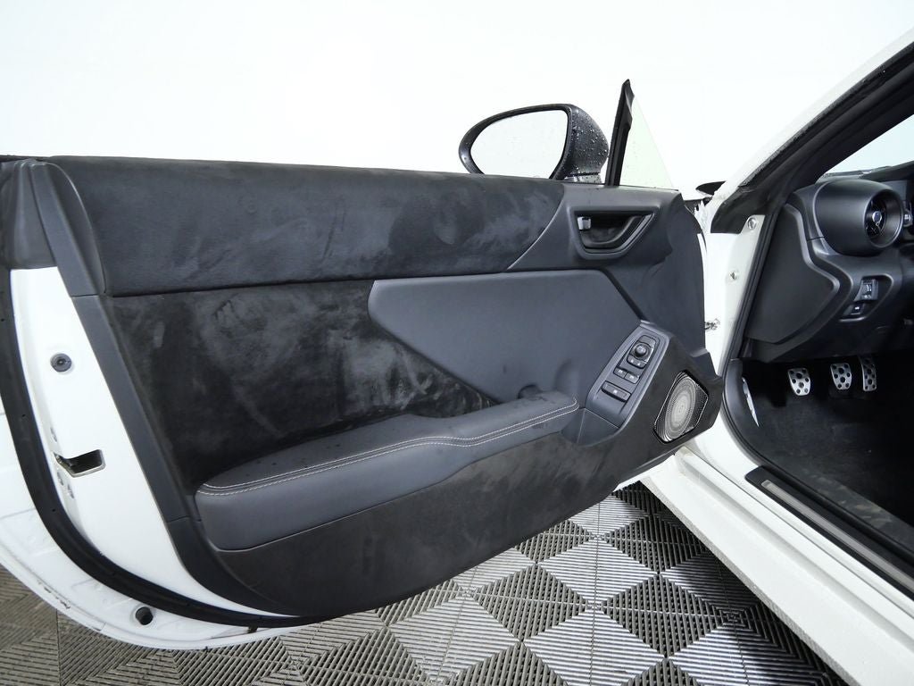 2025 Toyota GR86 Premium