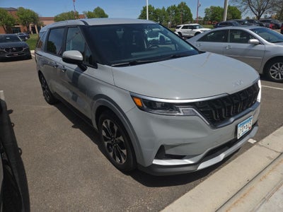 2024 Kia Carnival EX