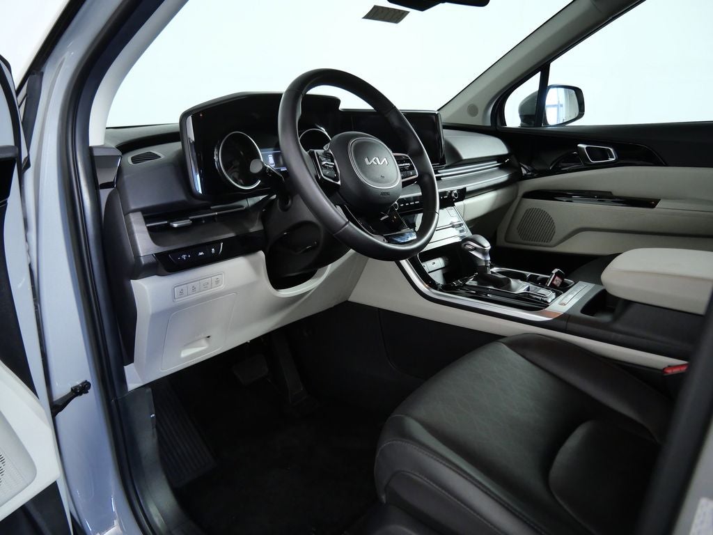 2024 Kia Carnival EX