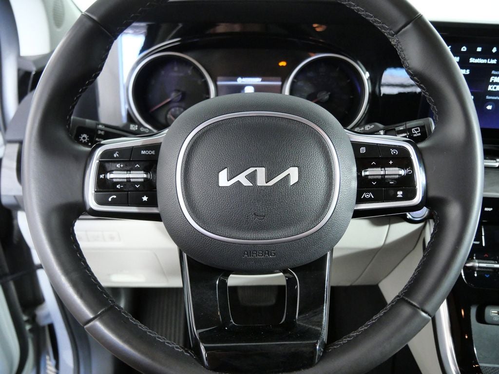 2024 Kia Carnival EX