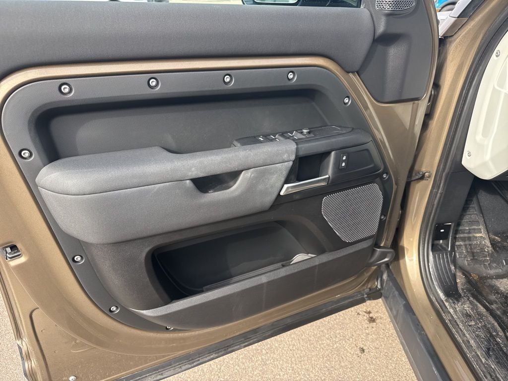 2020 Land Rover Defender 110 S