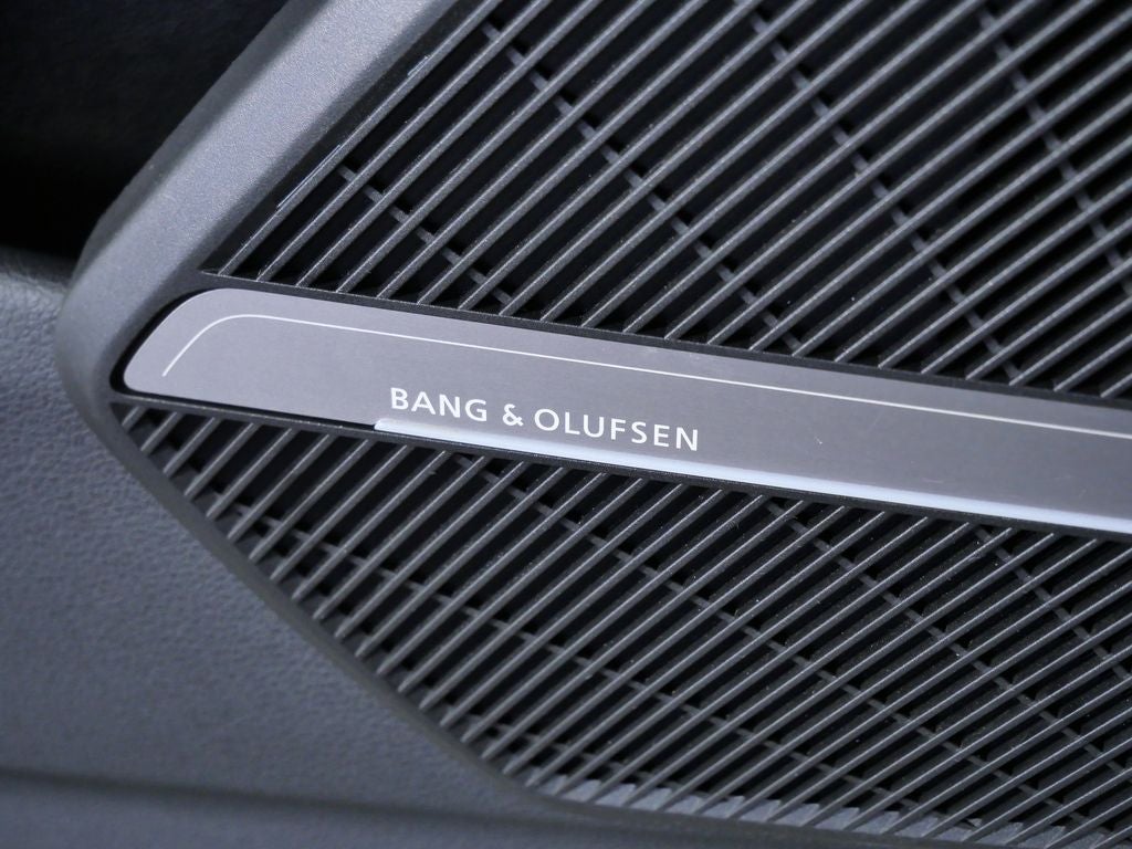 2022 Audi Q5 40 Premium Plus quattro