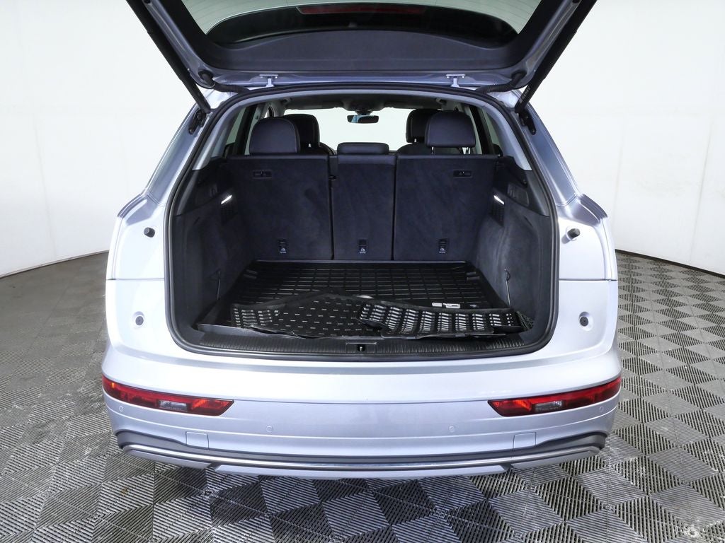 2022 Audi Q5 40 Premium Plus quattro