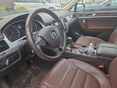 2013 Volkswagen Touareg VR6 FSI Lux