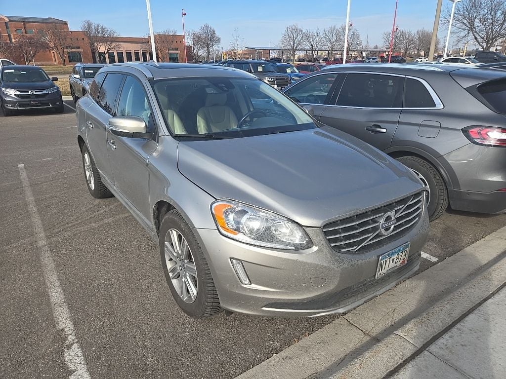 2016 Volvo XC60 T6 Drive-E
