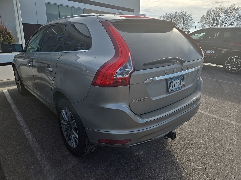2016 Volvo XC60 T6 Drive-E