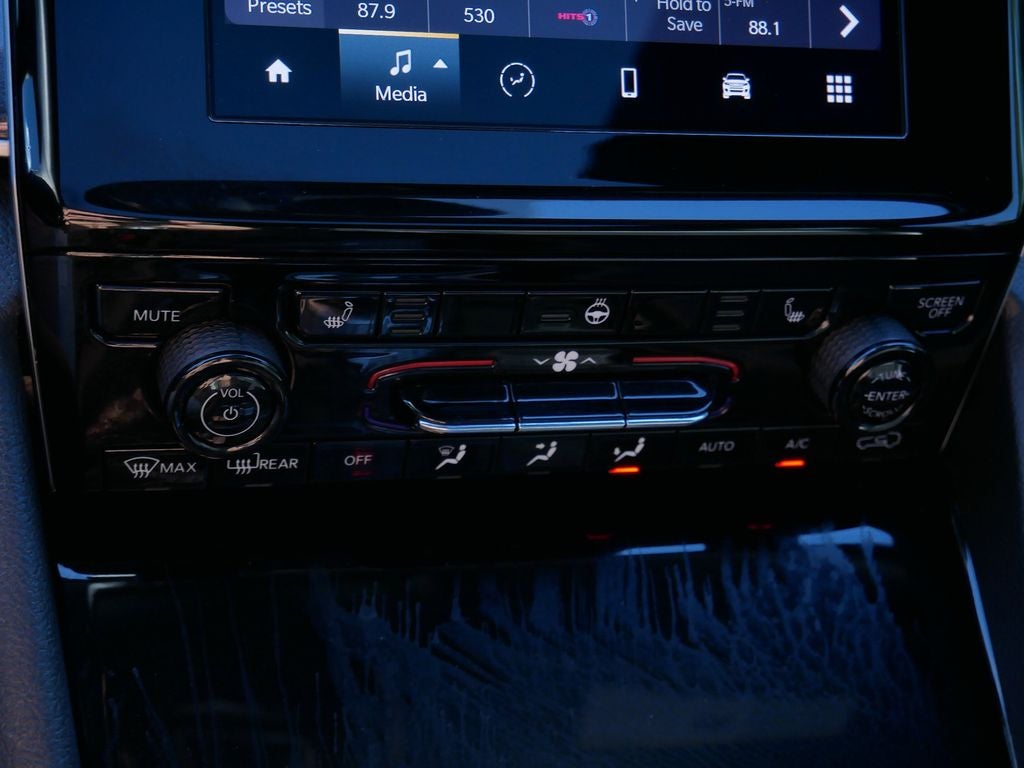 2022 Jeep Grand Cherokee Altitude