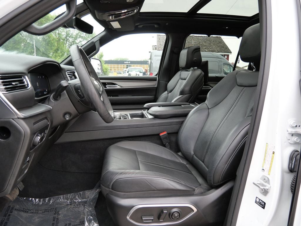 2023 Jeep Wagoneer Series II