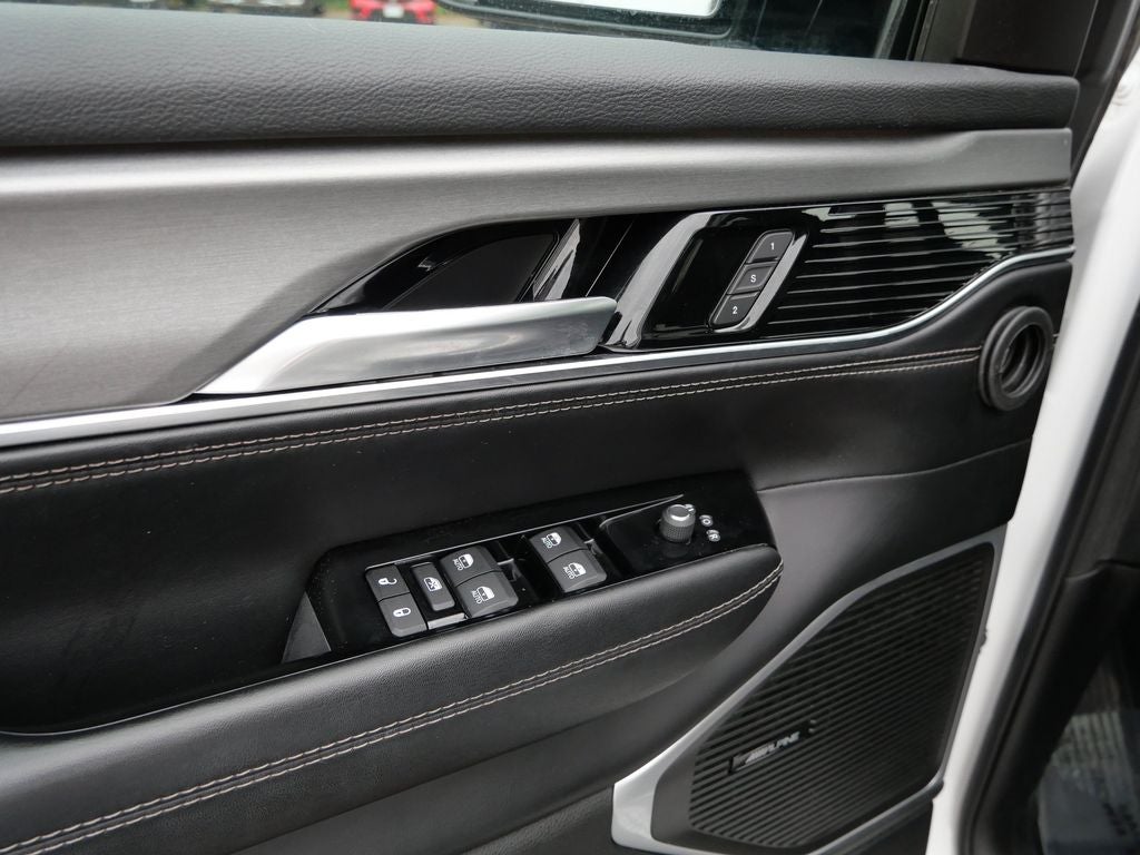 2023 Jeep Wagoneer Series II