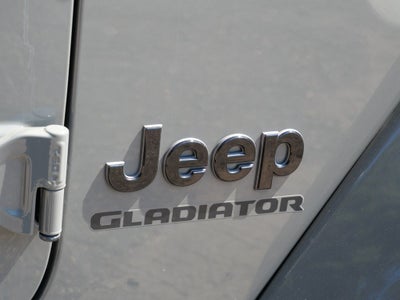 2022 Jeep Gladiator Overland