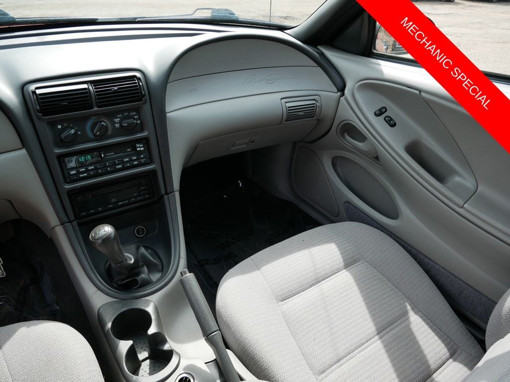 2000 Ford Mustang V6