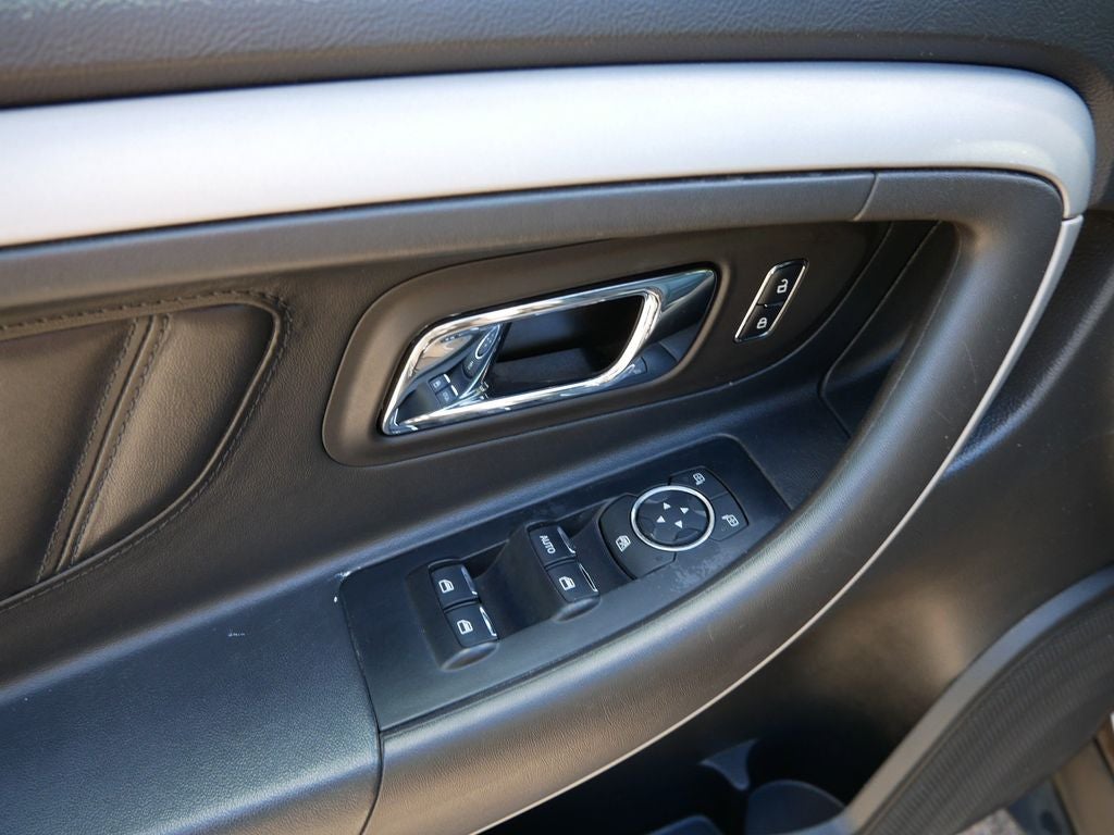 2016 Ford Taurus SEL