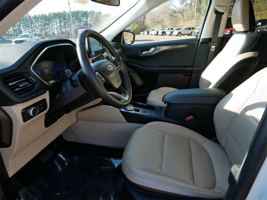 2022 Ford Escape Titanium