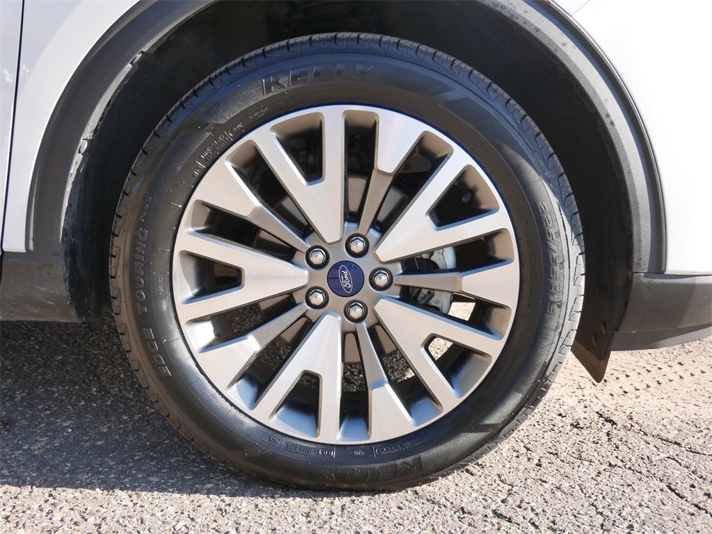 2022 Ford Escape Titanium