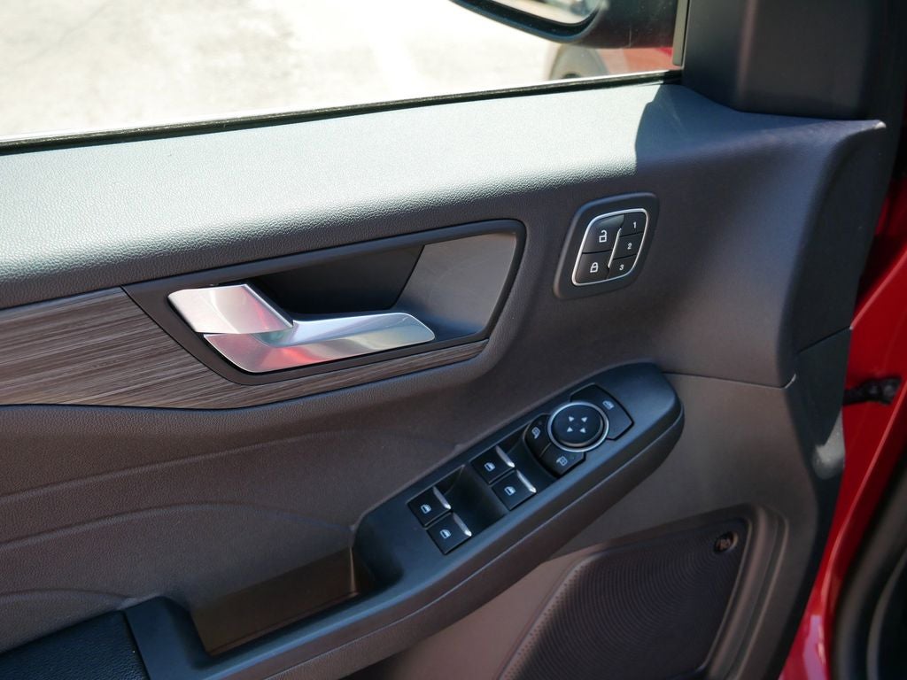 2023 Ford Escape Hybrid Platinum