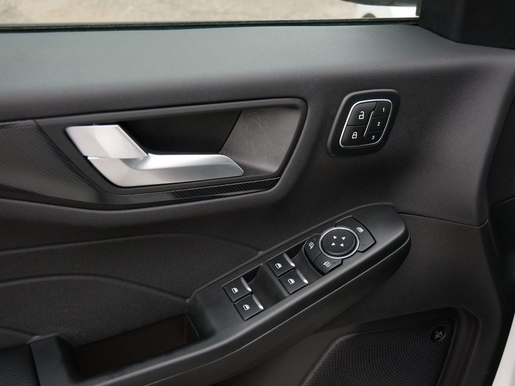 2025 Ford Escape Hybrid ST-Line Select