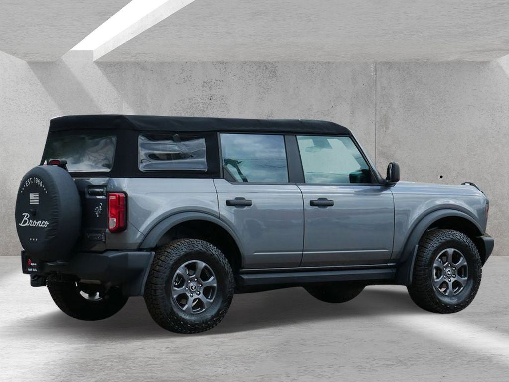 2022 Ford Bronco Base