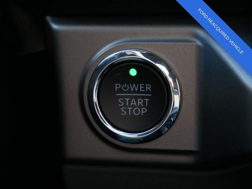 2025 Ford F-150 Lightning Pro