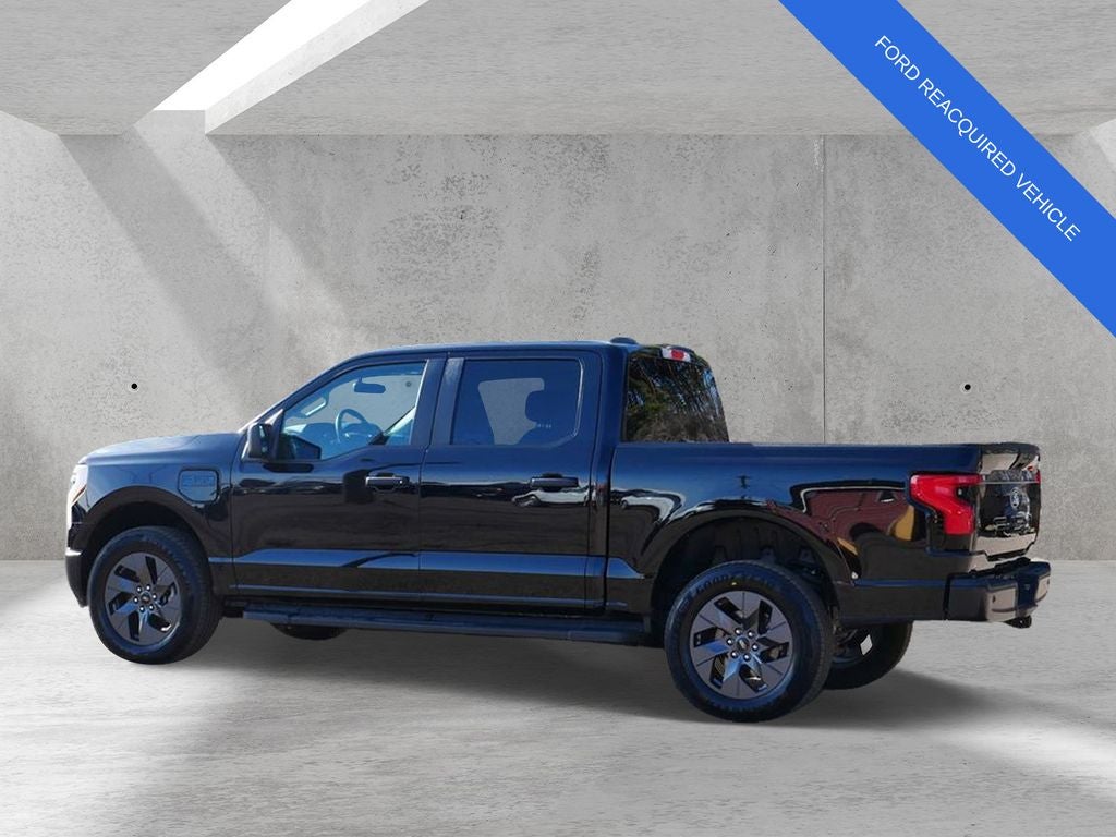 2025 Ford F-150 Lightning Pro