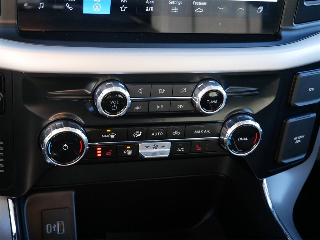 2023 Ford F-150 Lightning XLT