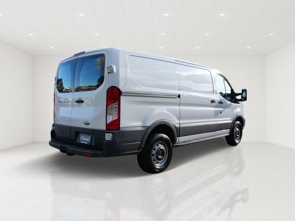 2015 Ford Transit-250 Base