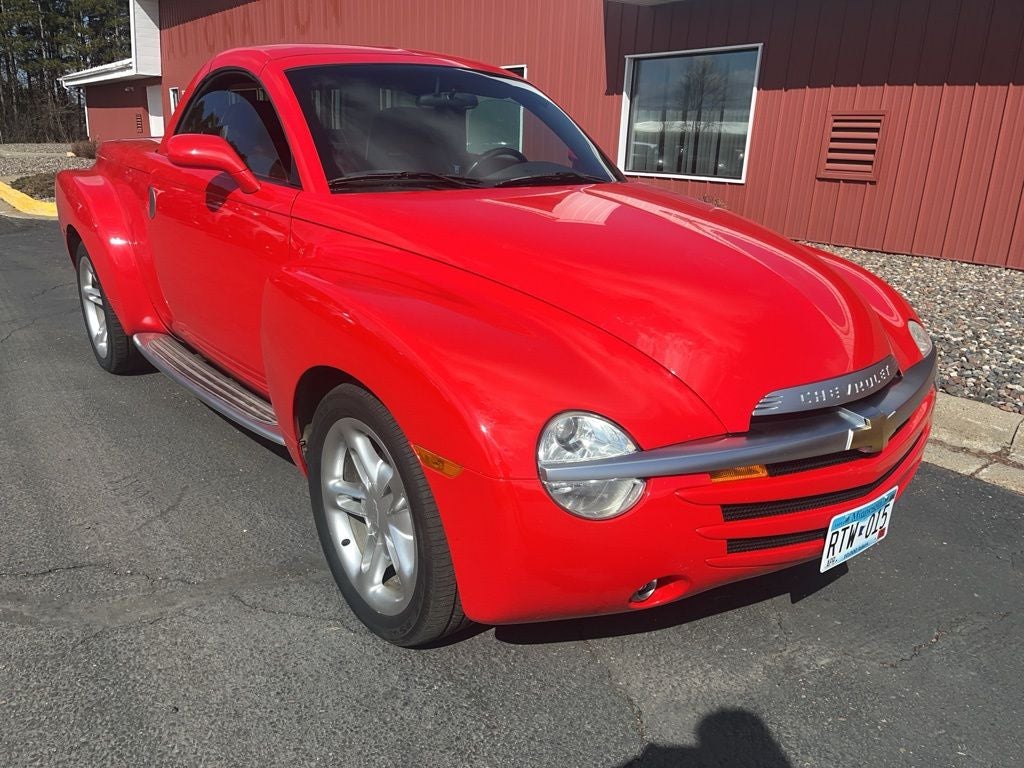 2004 Chevrolet SSR Base