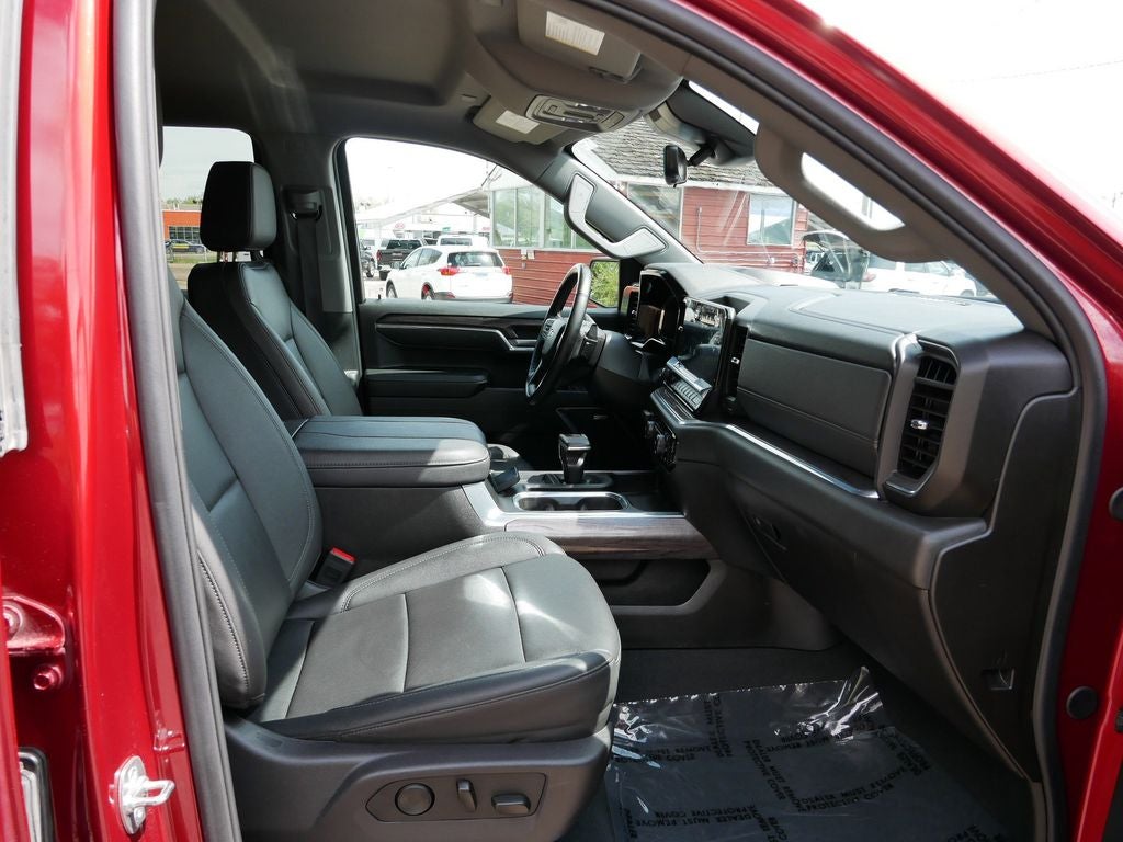 2025 Chevrolet Silverado 1500 LTZ