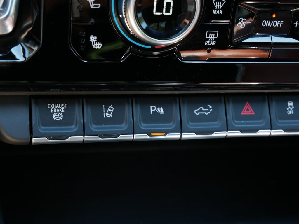 2025 GMC Sierra 3500HD Denali Ultimate