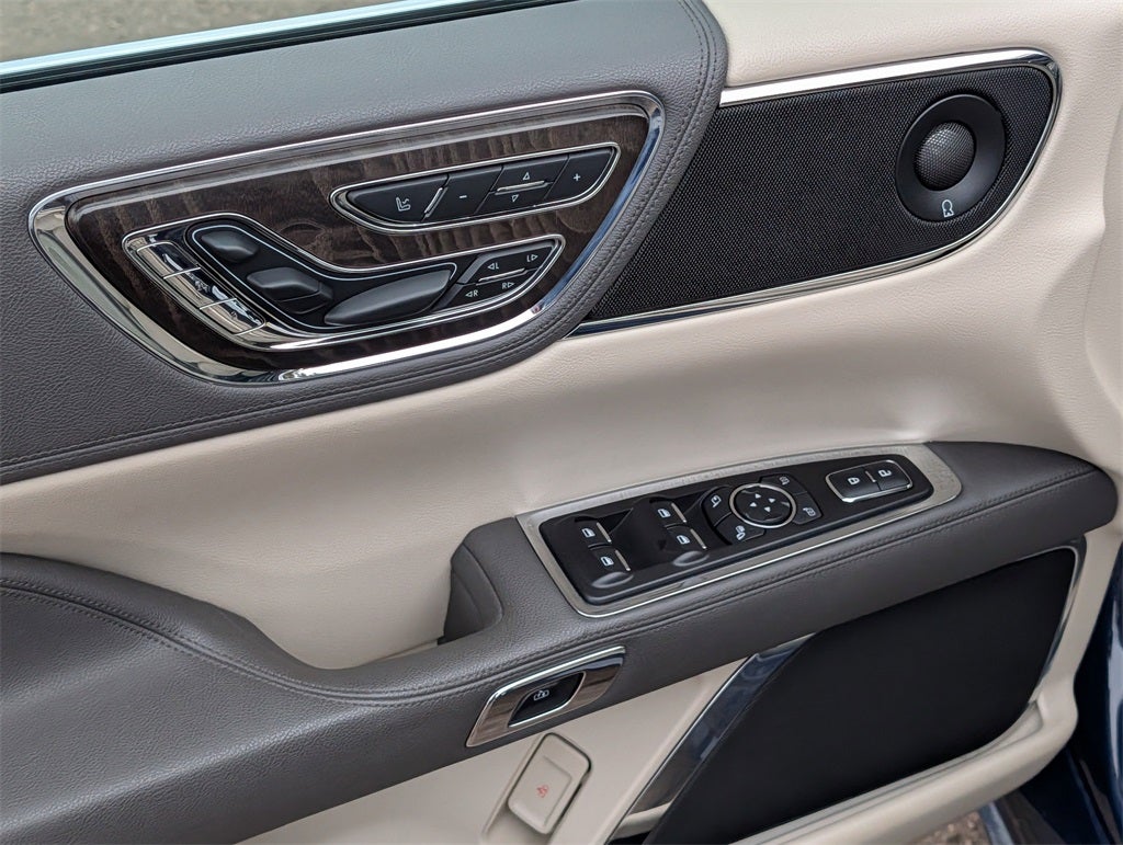 2018 Lincoln Continental Reserve