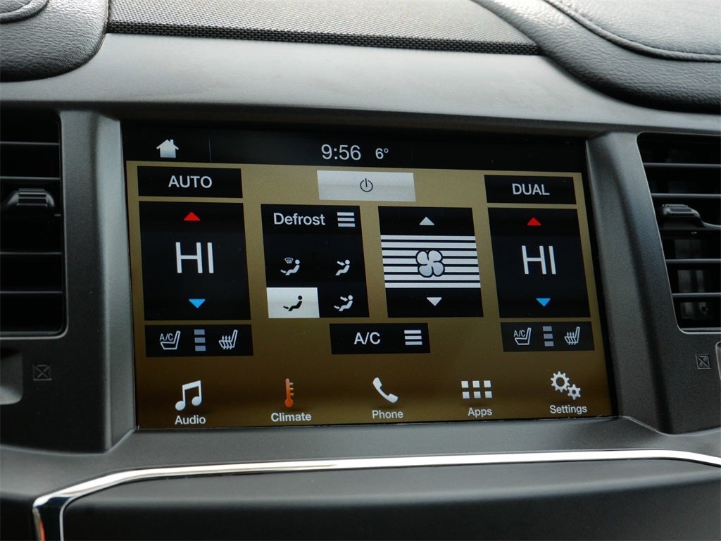 2016 Lincoln MKS Base