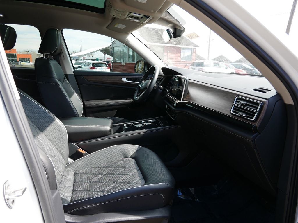 2024 Volkswagen Atlas 2.0T SEL Premium R-Line