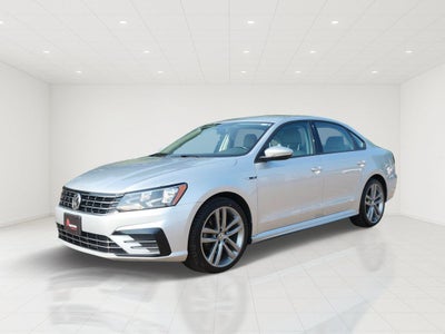 2018 Volkswagen Passat 2.0T R-Line